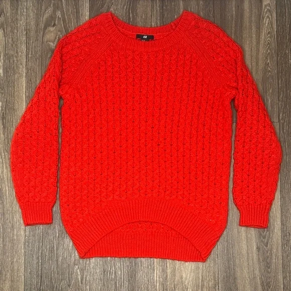 H&M Vibrant Red Crew Neck Sweater Women’s Size XS - Picture 12 of 12